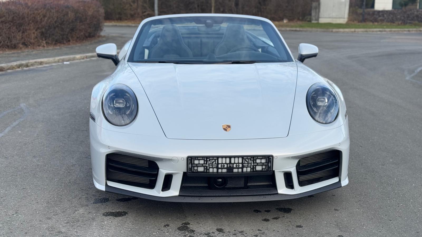 Porsche 911 Carrera Cabrio thumbnail 5