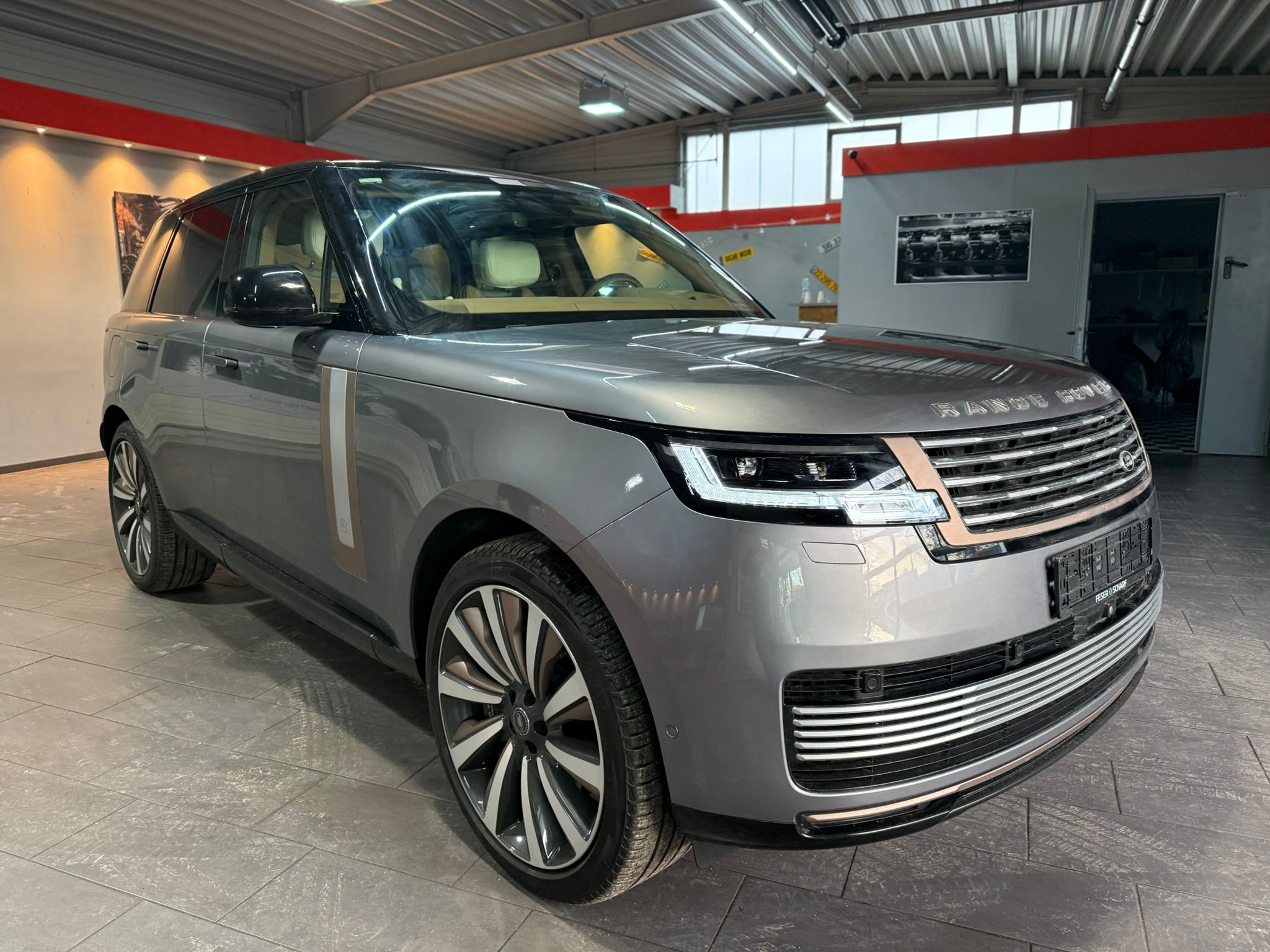 Rang Rover P615 Autobiography thumbnail 9