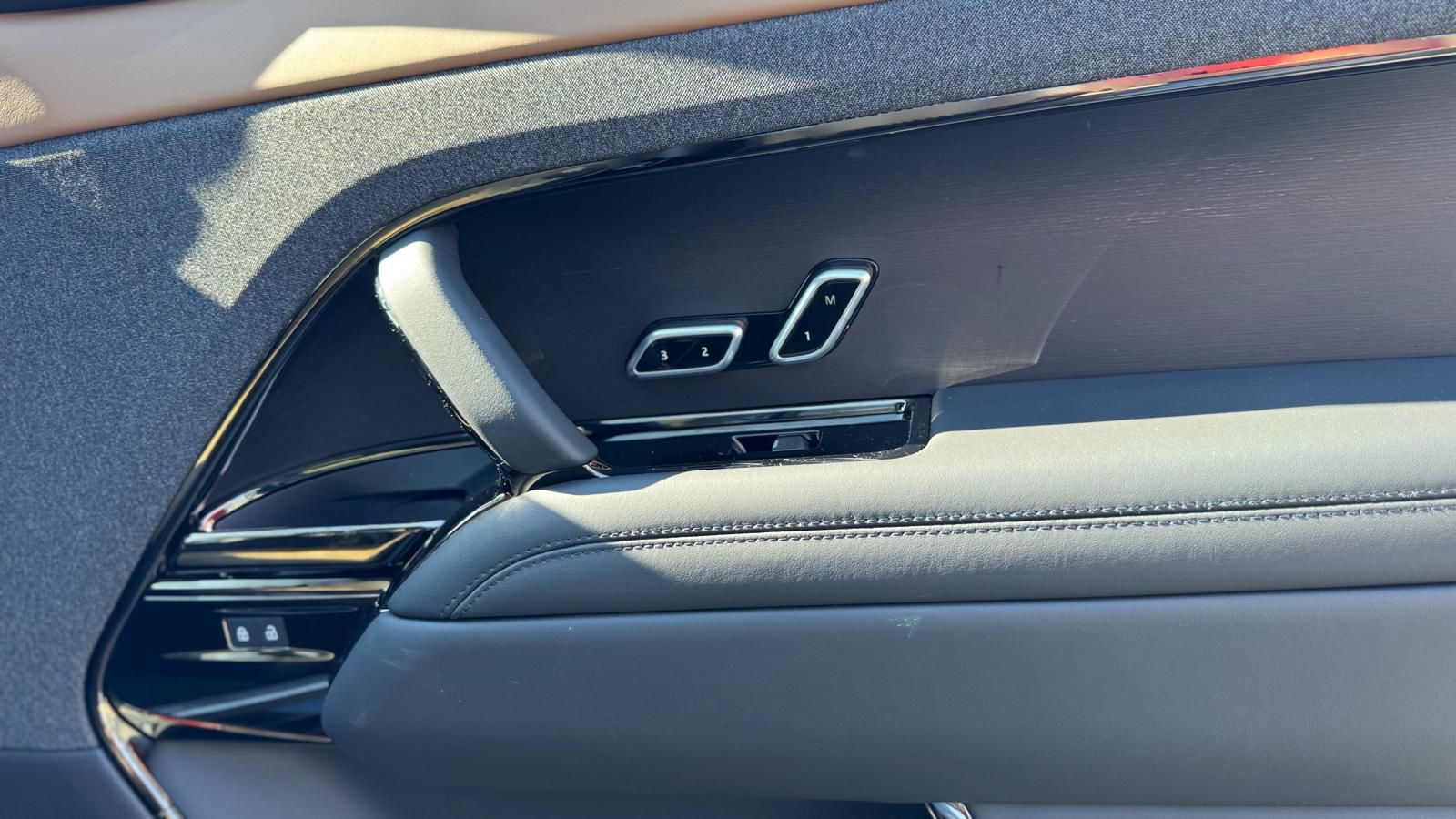 Rang Rover Sport D350 Autobiography thumbnail 10