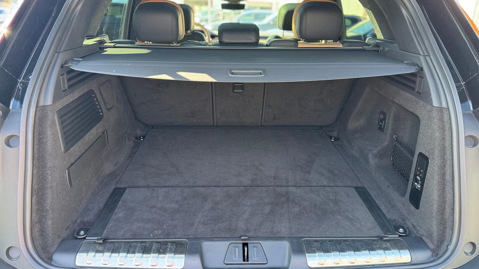 Rang Rover Sport D350 Autobiography thumbnail 9