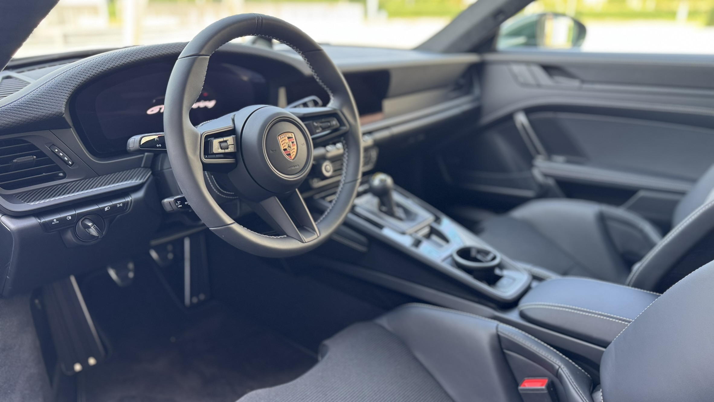 Porsche 911 GT3 Touring thumbnail 8