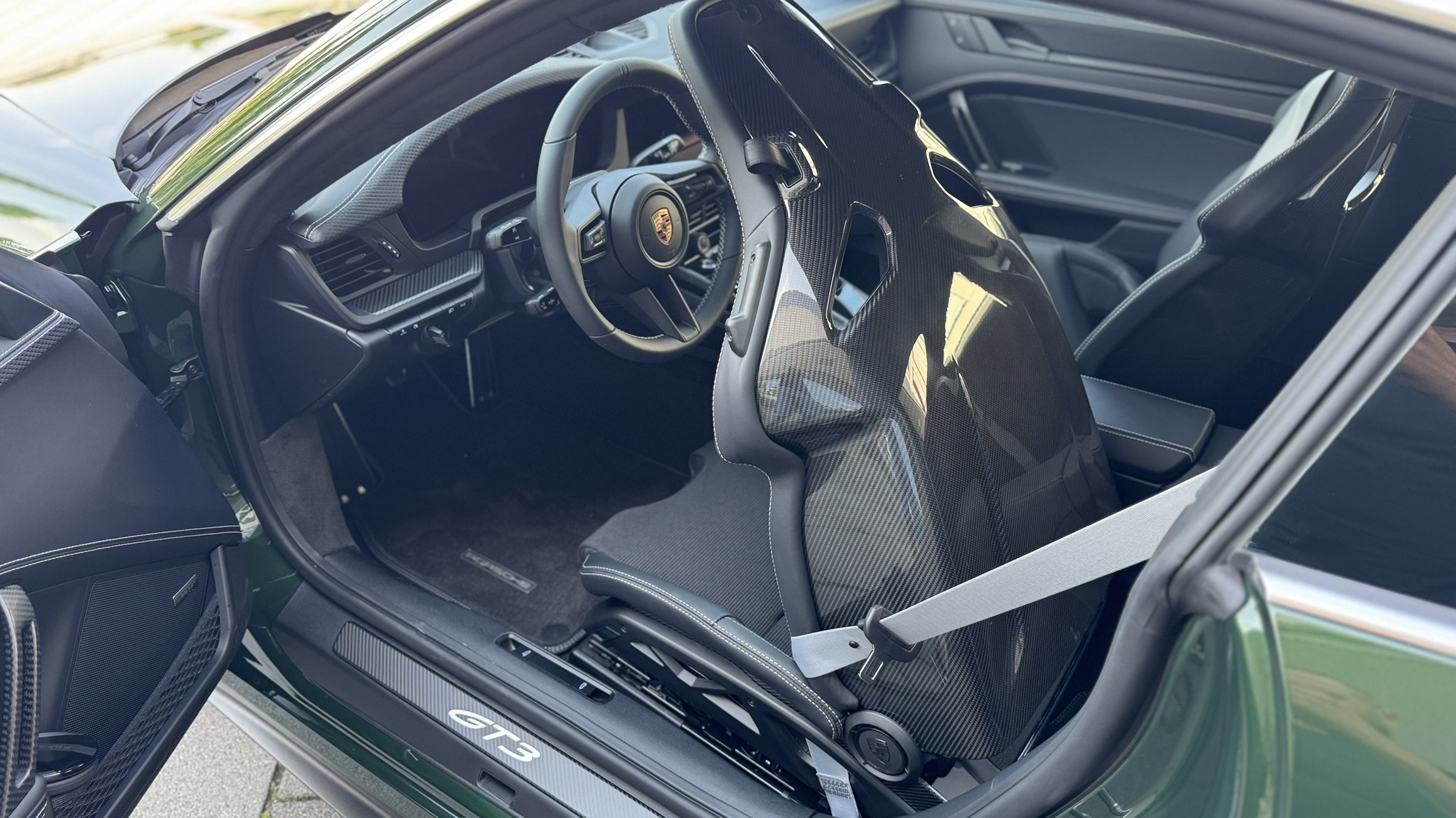 Porsche 911 GT3 Touring thumbnail 13