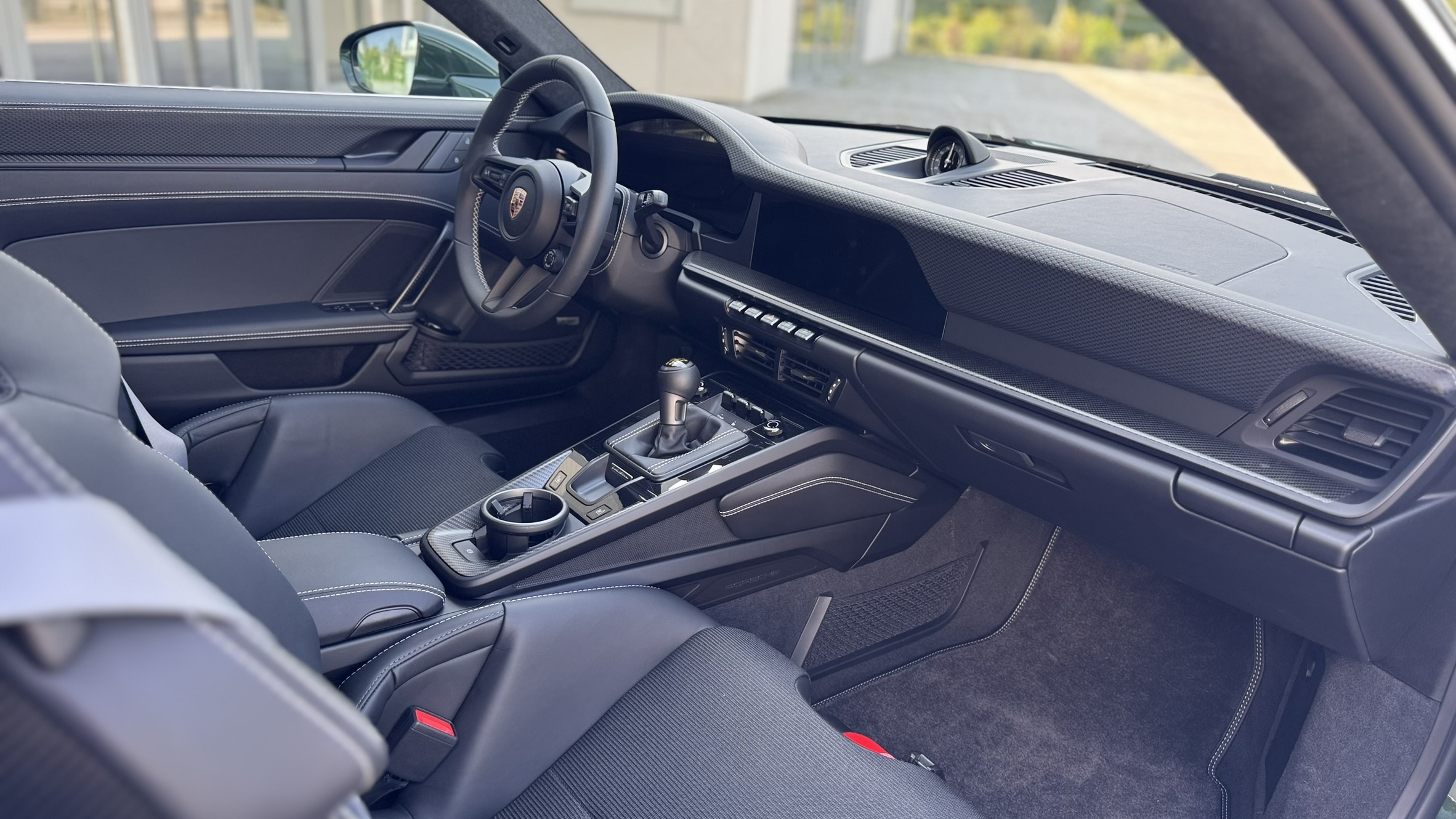 Porsche 911 GT3 Touring thumbnail 14