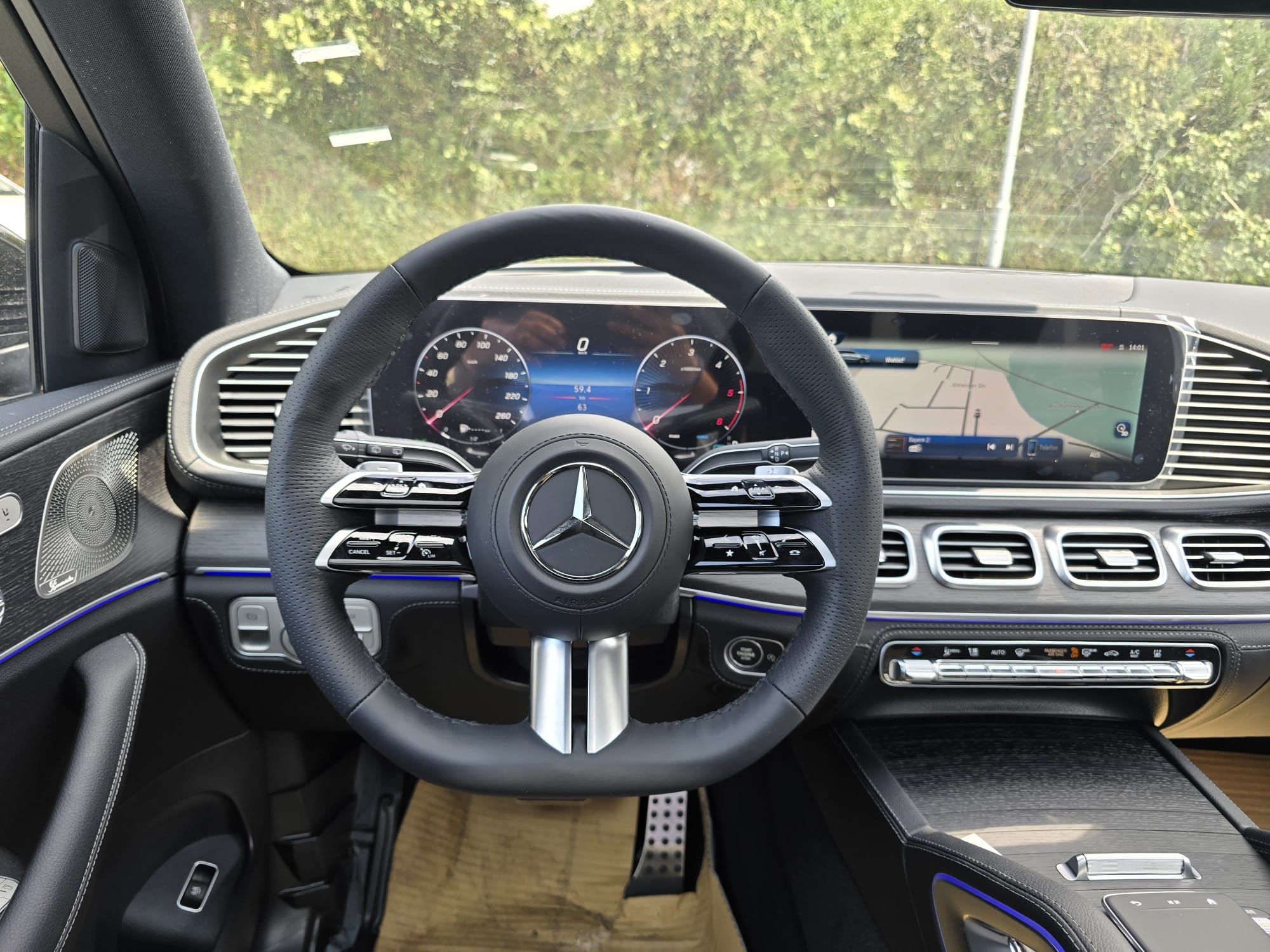 Mercedes Benz GLS 450d thumbnail 9